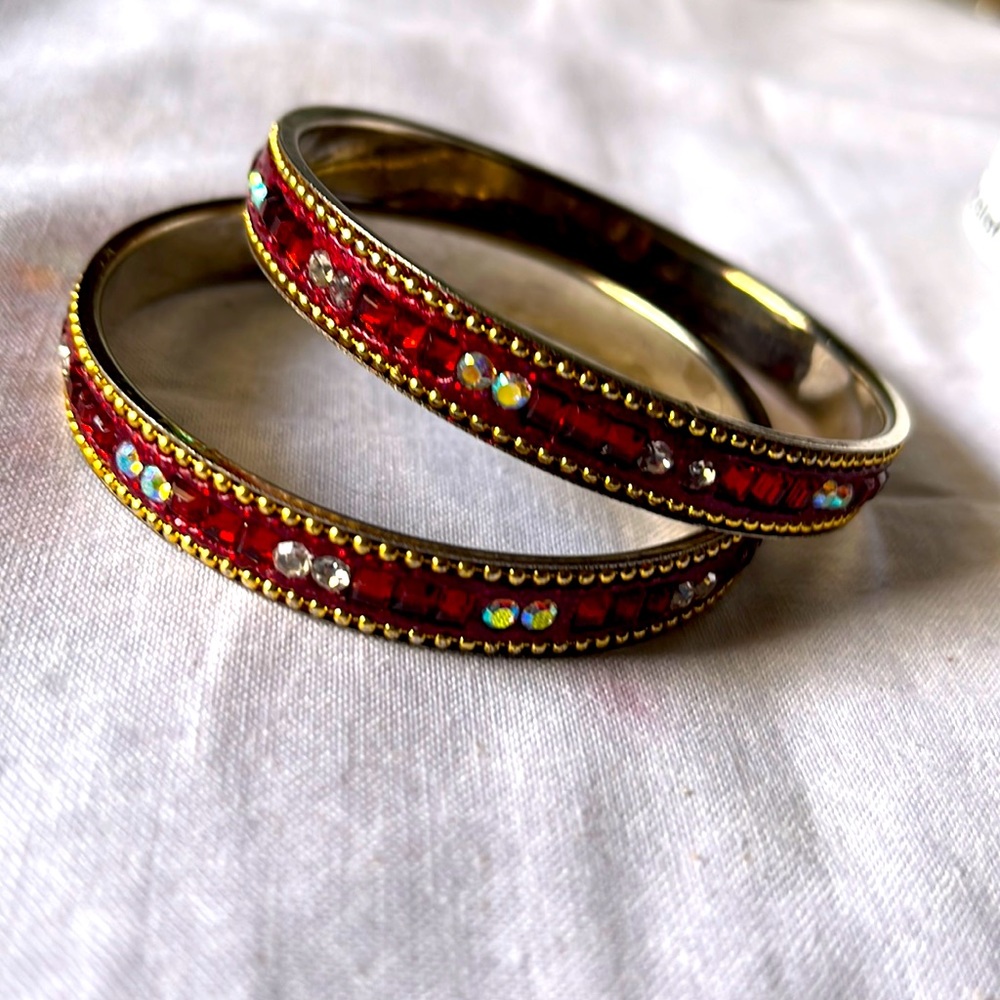 Double twin bracelets with various stones